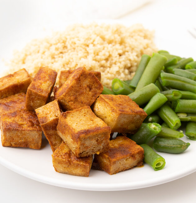 Tofu sa zelenim mahunama i kuskusom